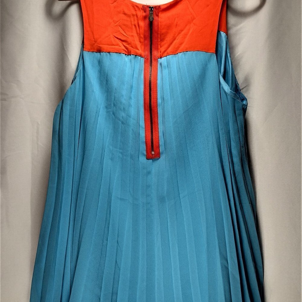 Nicole by Nicole Miller Orange And Blue Sleeveless High Neck Zipper Tank Top - Picture 6 of 9